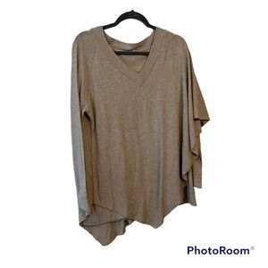 Soft Surroundings Tan Beige Long Sleeve Vneck Asymmetrical Hem Womens Size Large